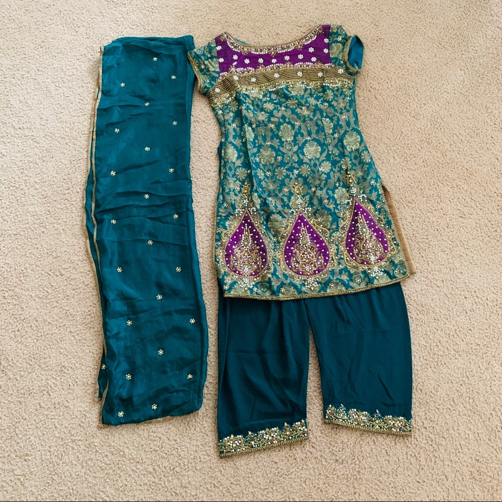 Pakistani Indian Shalwar Kameez 3 Piece Suit